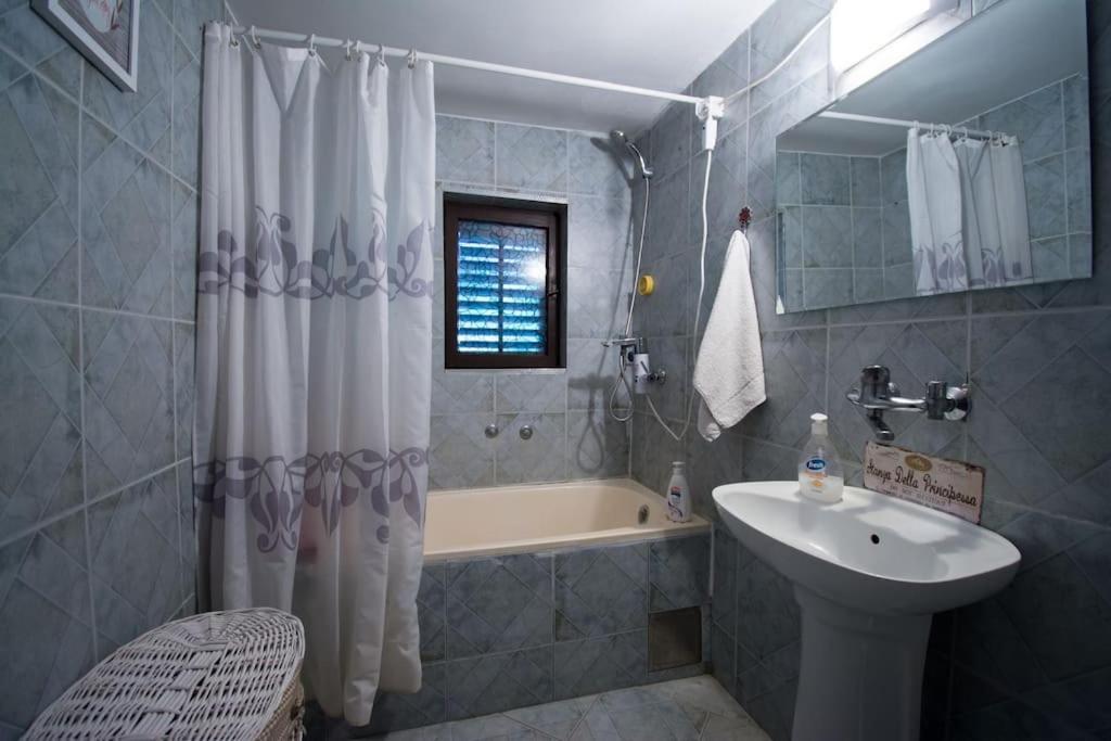 Villa Happy House Velika Remeta Esterno foto